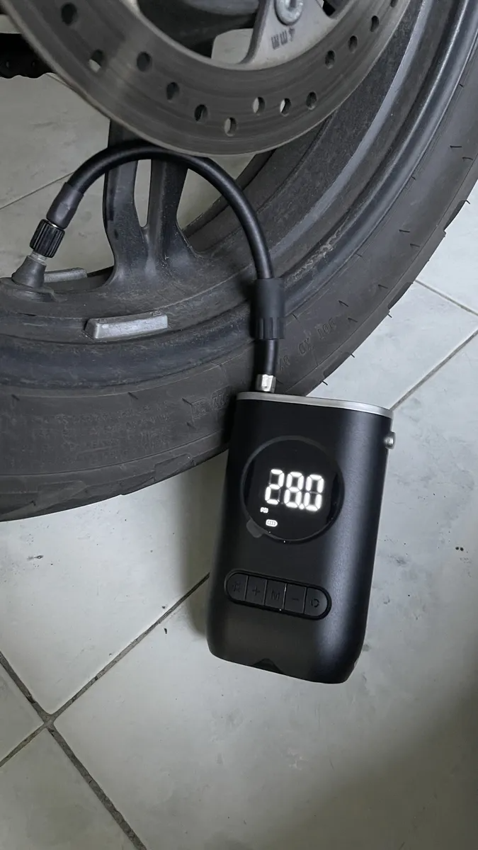 Inflador de llantas portatil (compresor de aire) inalambrico