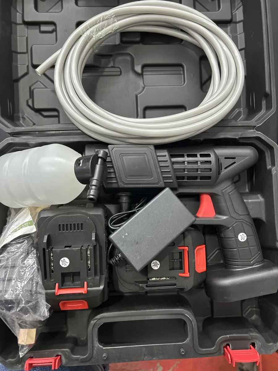 Hidrolavadora portatil, inalambrica de 2 baterias